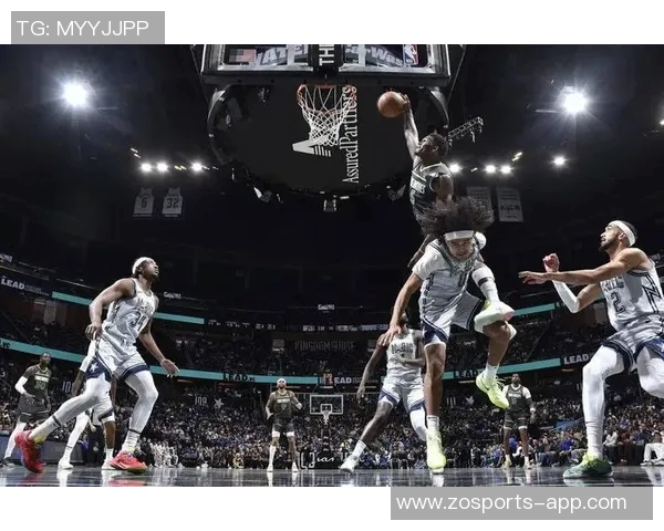 爱德华兹复出状态低迷半场仅得5分2助攻表现令人失望