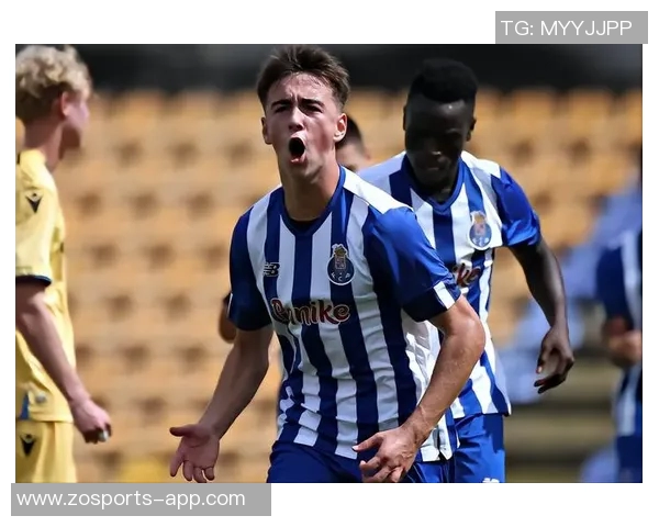 小将谢伊莱西随曼联一线队训练全力备战埃弗顿挑战赛 小将谢伊莱西随曼联一线队训练全力备战埃弗顿挑战赛