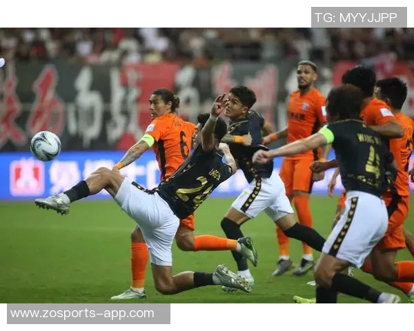 北京国安出征天津备战热身赛即将打响期待精彩对决 北京国安出征天津备战热身赛即将打响期待精彩对决