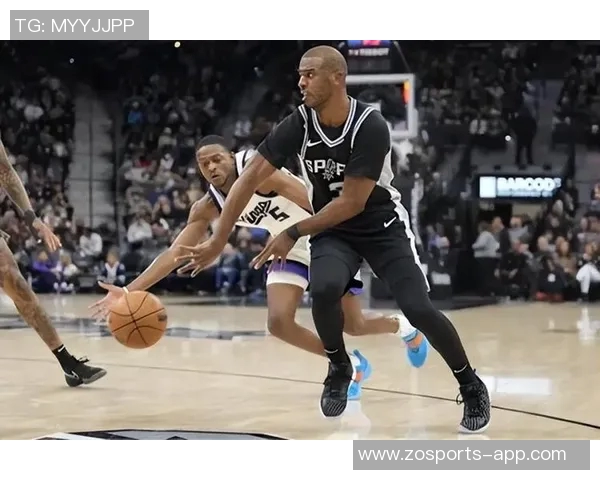 两位传奇控卫保罗与基德场边畅谈助攻榜第二第三的精彩瞬间回顾