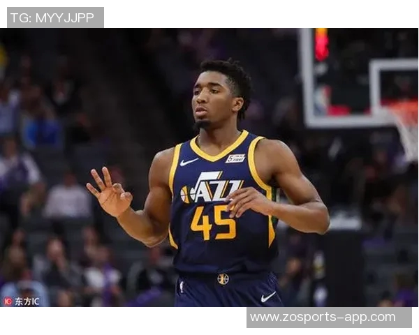 米切尔全场表现出色砍下33分助球队赢得胜利成为比赛关键人物